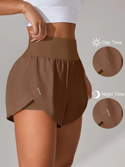 מכנסי יוגה לנשים – מכנסי ספורט קצרים עם חגורת מותן גבוהה ובד נושם בכל הצבעים - Kleerix בד נושם, גמיש, יוגה, לא שקוף, מותן גבוהה, מכנס, מתייבש מהר, ספורט, שורטס